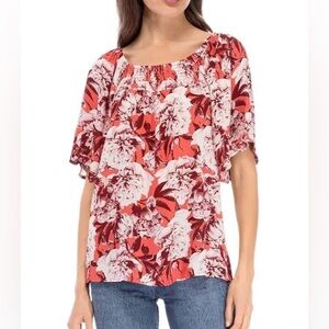 Bobeau top, size Large. Pretty floral pattern . Half sleeves. Off shoulder or on